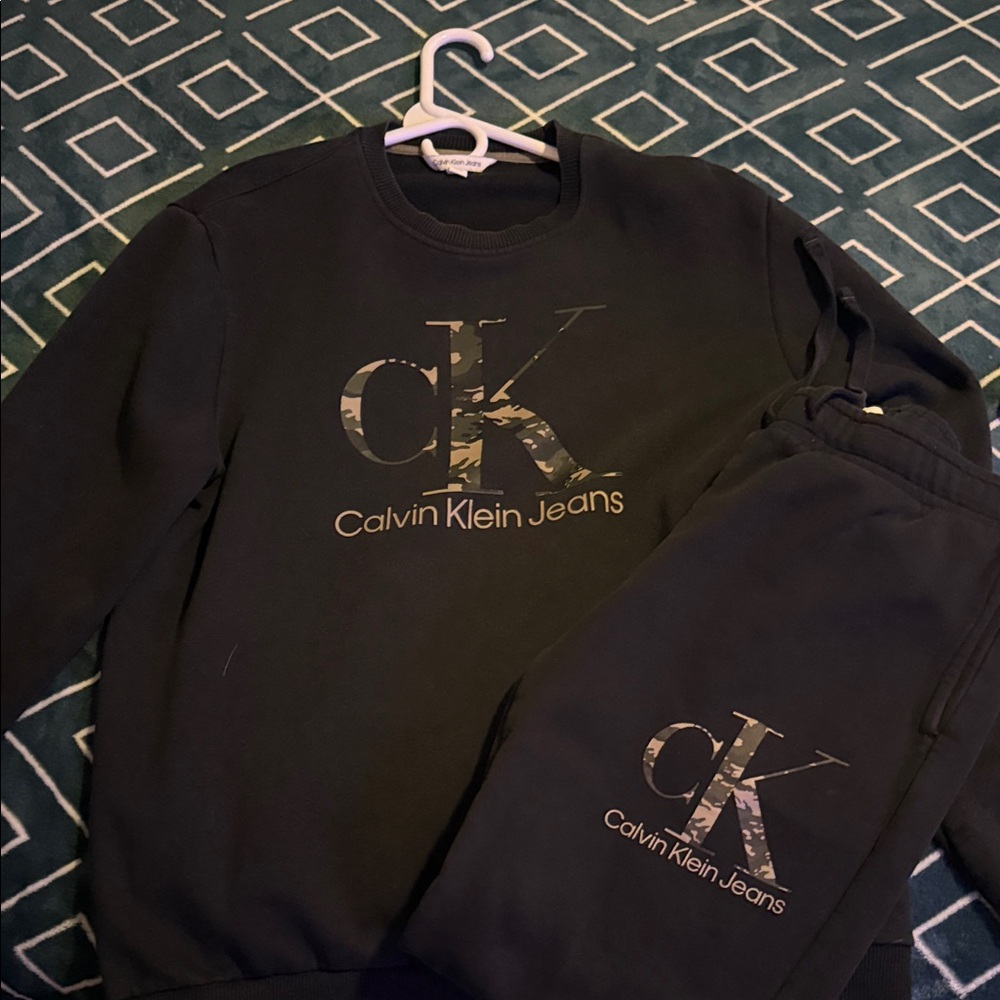 Calvin Klein Jeans Black Logo Sweatshirt and Joggers